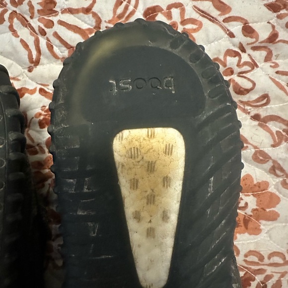 Yeezy Boost - Picture 9 of 14